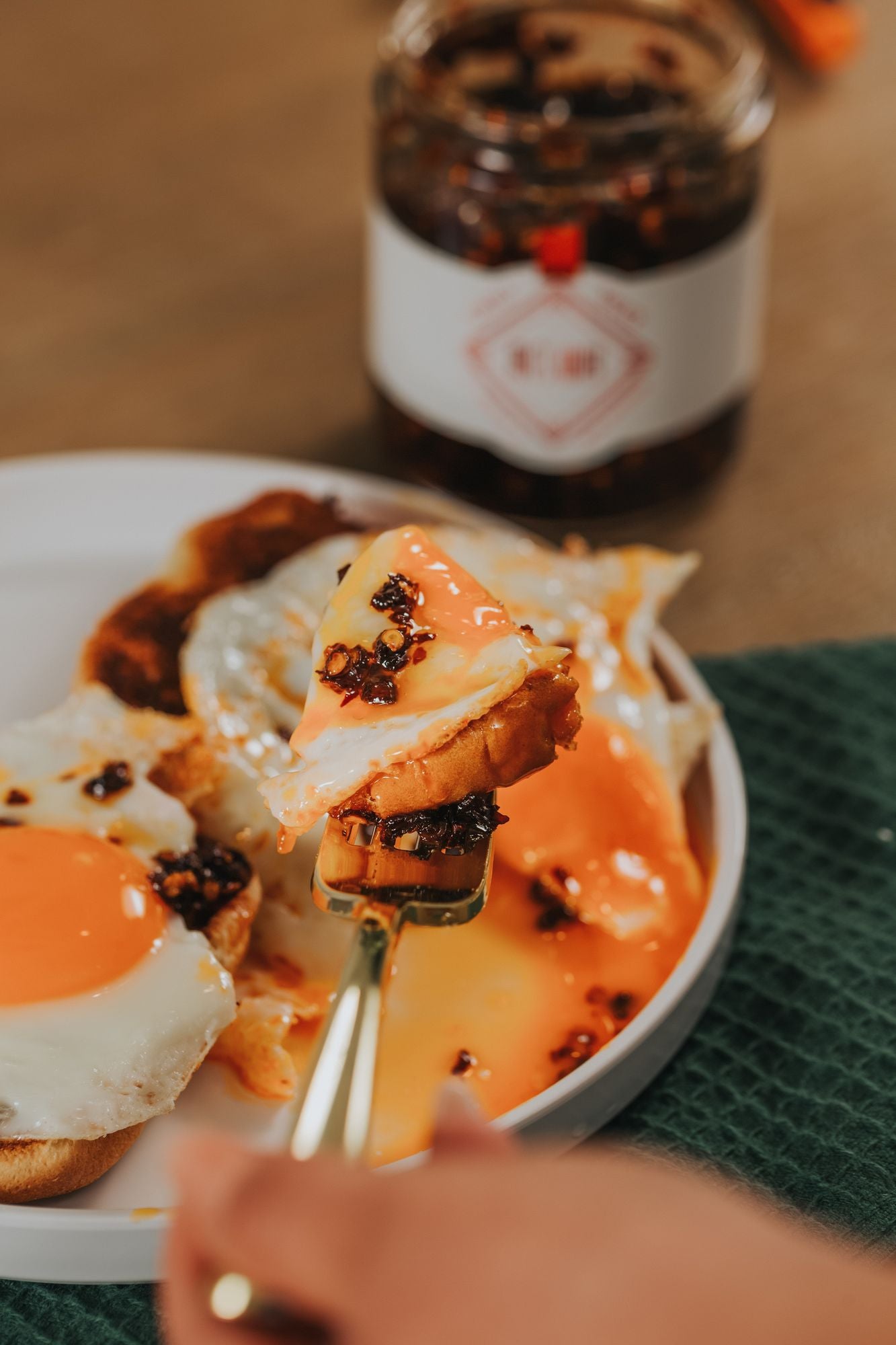 Me's Way-Handcrafted Traditional Vietnamese Chili Sauce-16oz Classic - JM Variety Store